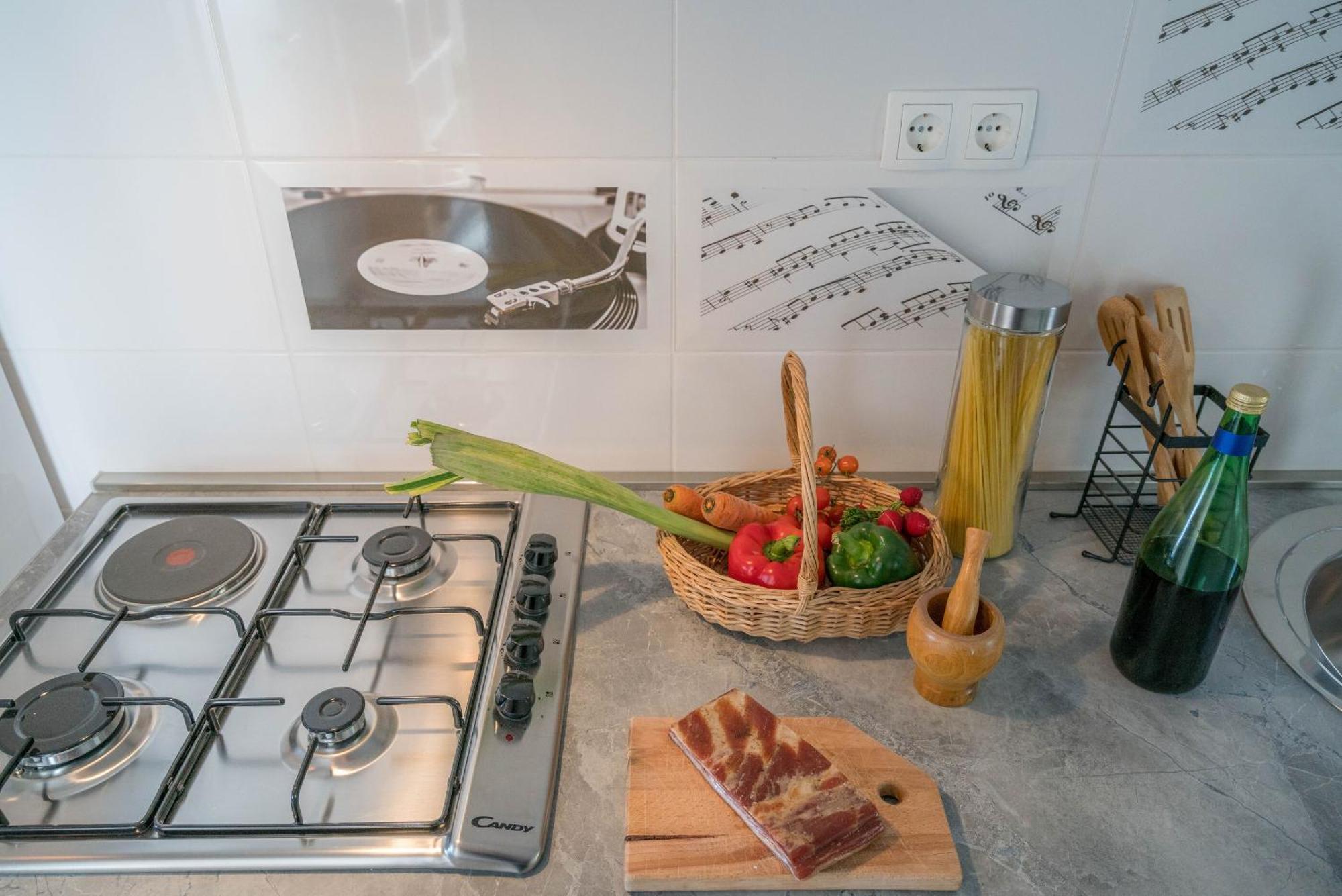 Apartmani Sonata Omiš Exterior foto
